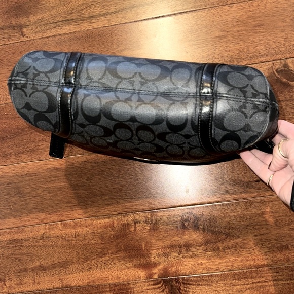 Black Coach Peyton Convertible Hobo Bag - Picture 4 of 9